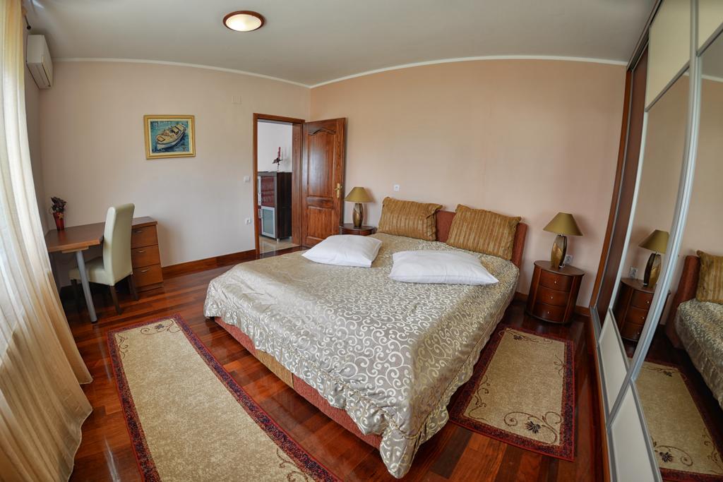 Apartments Sablic Пула Екстериор снимка
